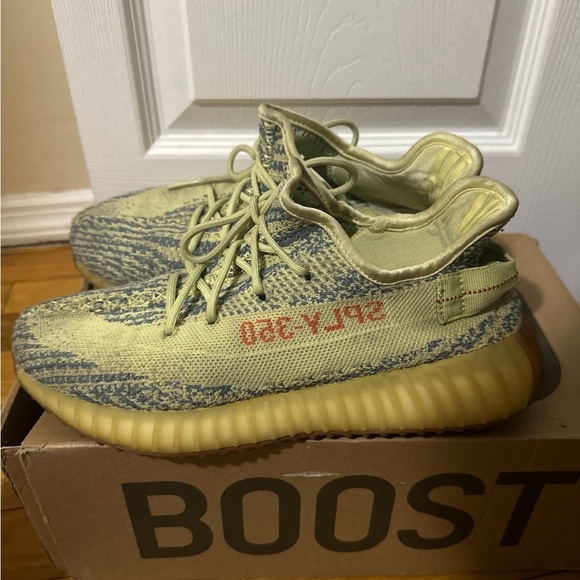 Adidas Yeezy Boost 350 V2 Sneakers